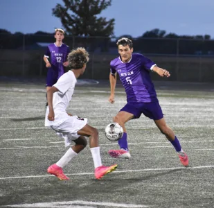 Eagles unable to match Trojans in 2nd half